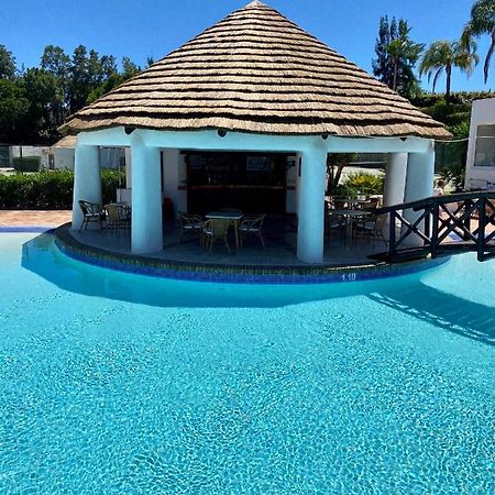 Beautiful Apartment For Rent In Quinta Do Lago With Excellent Resort Facilities Close To Lake And Beach. Extérieur photo