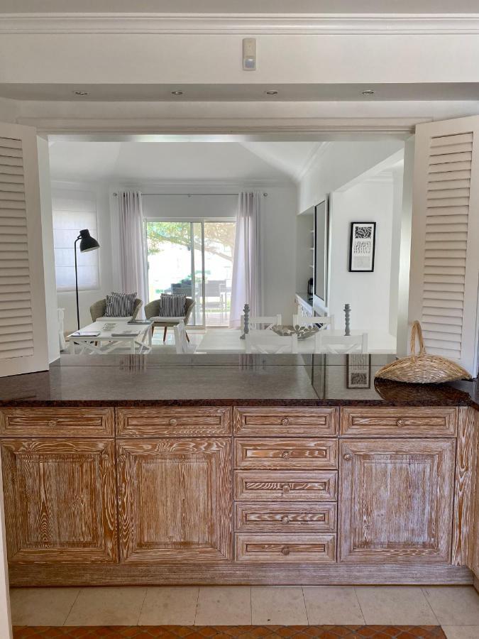 Beautiful Apartment For Rent In Quinta Do Lago With Excellent Resort Facilities Close To Lake And Beach. Extérieur photo