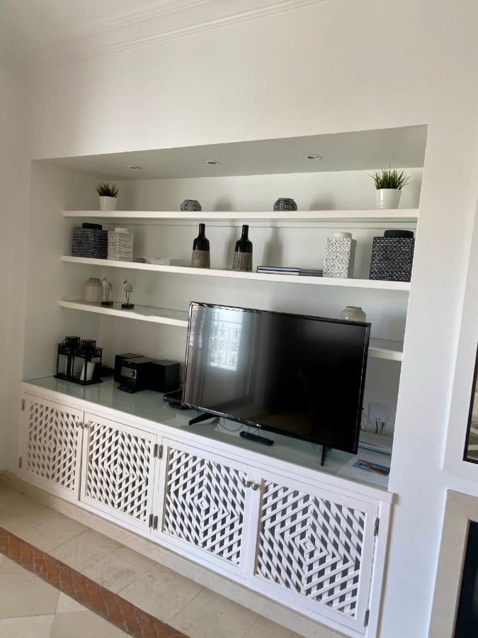 Beautiful Apartment For Rent In Quinta Do Lago With Excellent Resort Facilities Close To Lake And Beach. Extérieur photo